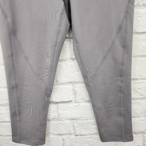 Z by Zella Gray Cropped 4 Way Stretch Leggings NEW Size Small Workout Gym - Picture 6 of 13